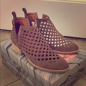 Jeffrey Campbell Taggart taupe suede booties